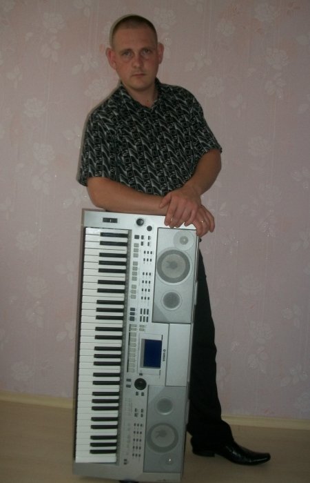Muzika bei vedimas Jūsų šventėje. Arnas Žvaliauskas.