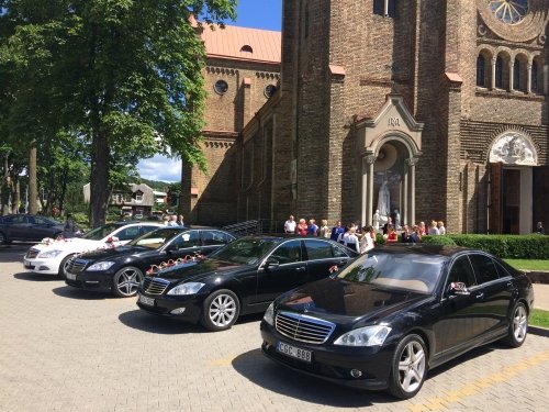 Vestuviniai automobiliai