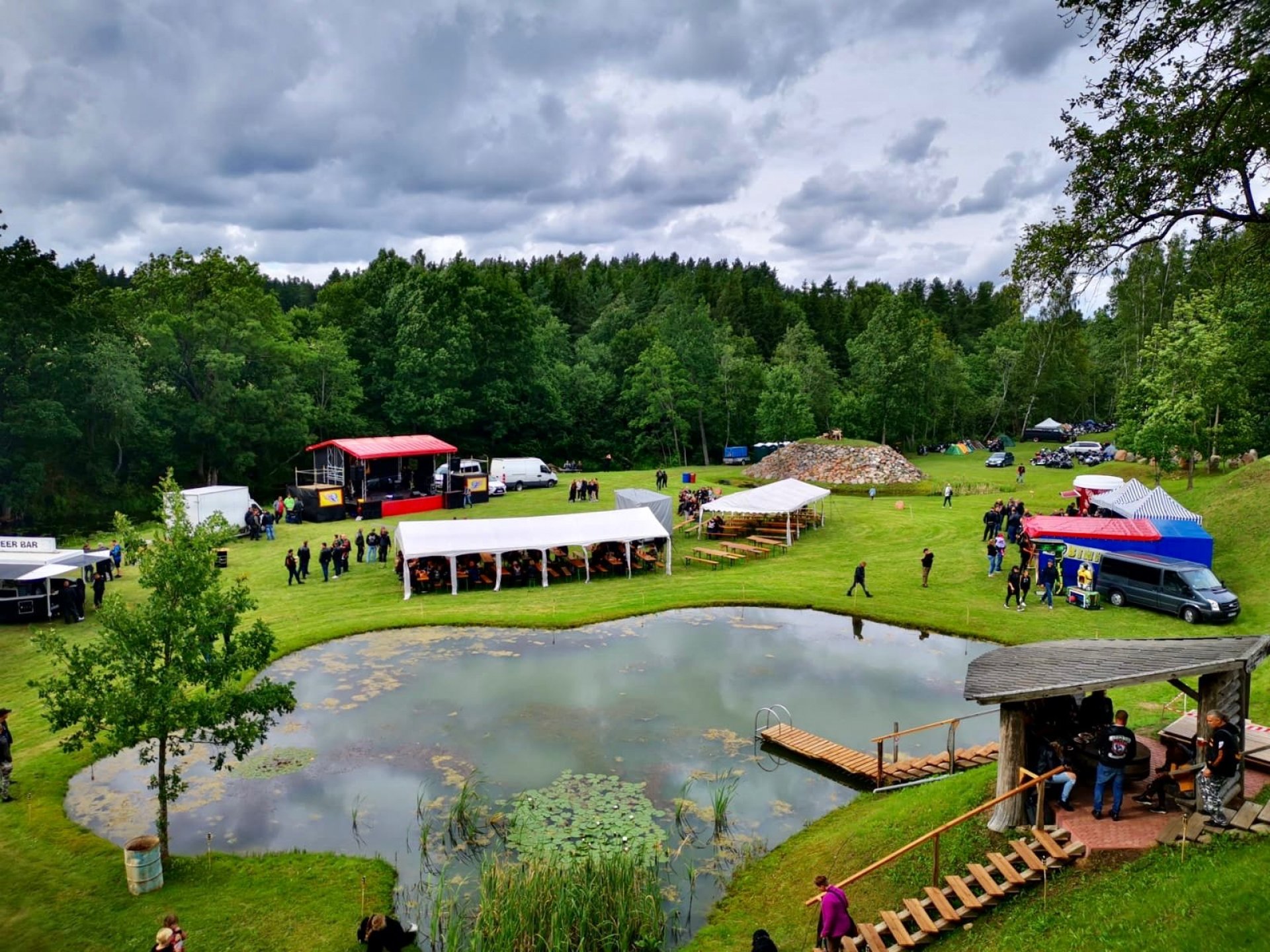 Restoranai, kavinės, barai, salės