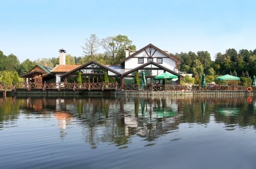 Restoranai, kavinės, barai, salės