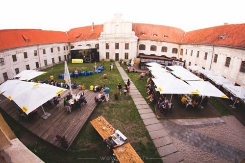 Restoranai, kavinės, barai, salės