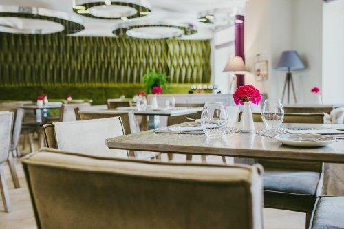 Restoranai, kavinės, barai, salės