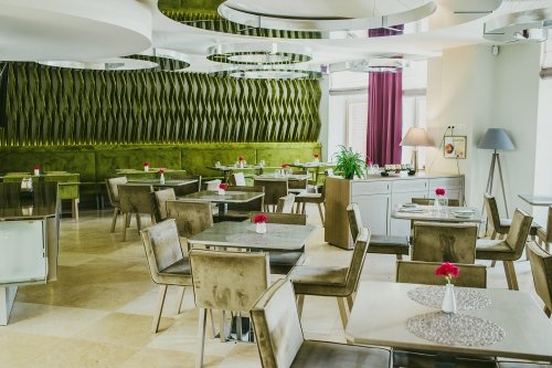 Restoranai, kavinės, barai, salės