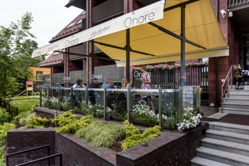 Restoranai, kavinės, barai, salės