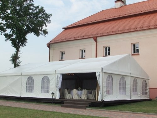 Palapinės ir paviljonai