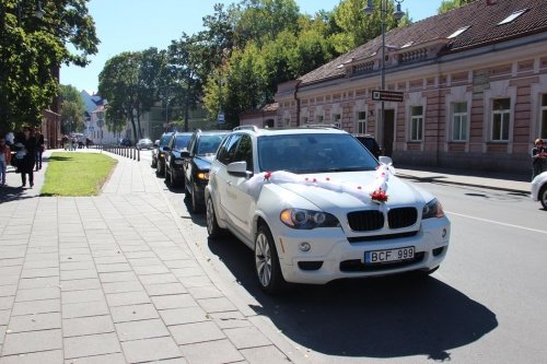 Vestuviniai automobiliai