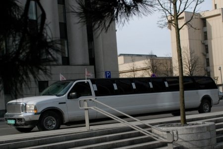 Prabanga verta Jusu!!!