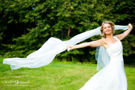 www.grazidiena.lt