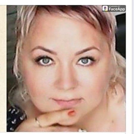 Kirpėja - stilistė -koloristė Grožio D studija , Kaunas