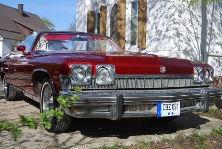Senovinis BUICK automobilis jūsų vestuvėms