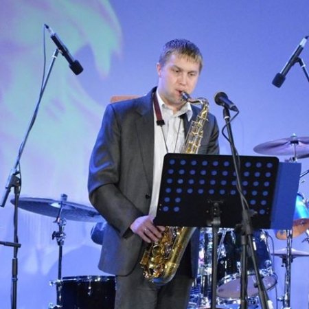 Saksofono muzika Jūsų šventiniam vakarui...