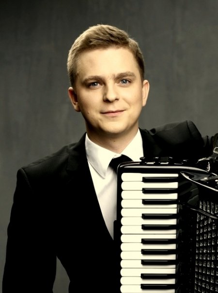 Profesionali akordeono muzika
