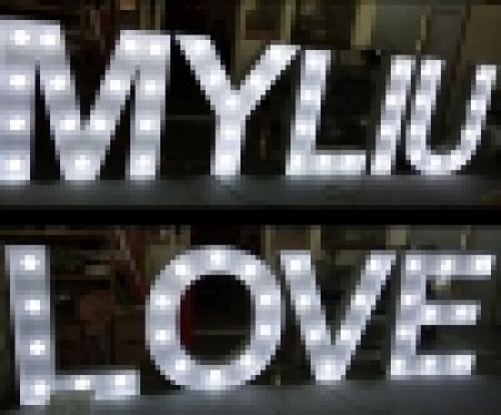 Šviečiančių raidžių nuoma Love arba Myliu