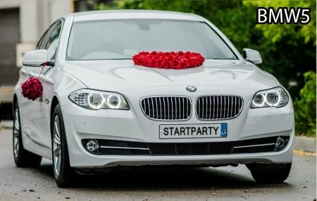 Nauji BMW 3 ir BMW 5 automobiliai Jūsų nepamirštamoms šventėms!