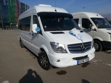 Mikroautobuso Mercedes Benz Sprinter nuoma su vairuotoju.
18+1