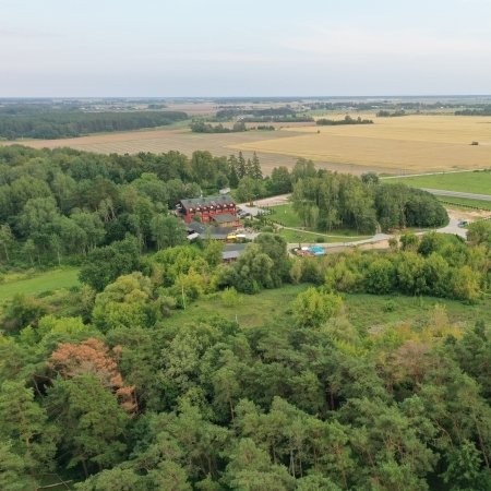Pokylių salės , maistas , aptarnavimas ir nakvynė Jūsų šventei