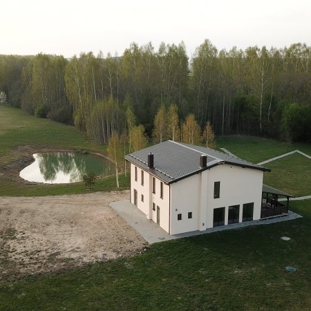Nauja, moderni sodyba šventėms