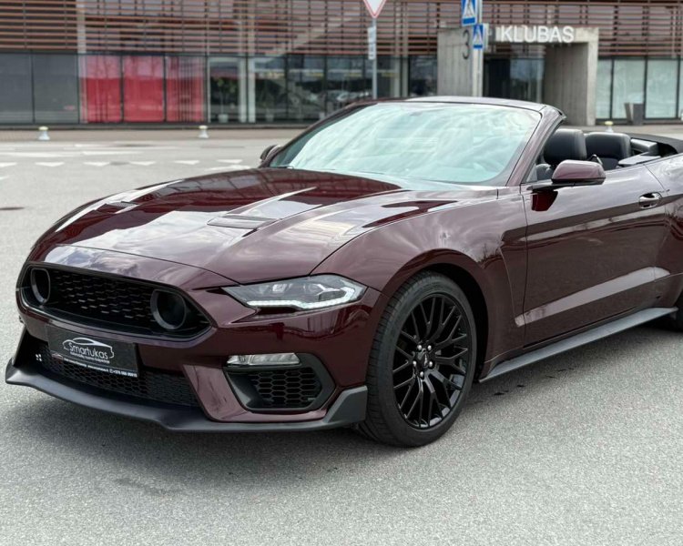 FORD MUSTANG KABRIOLETO NUOMA