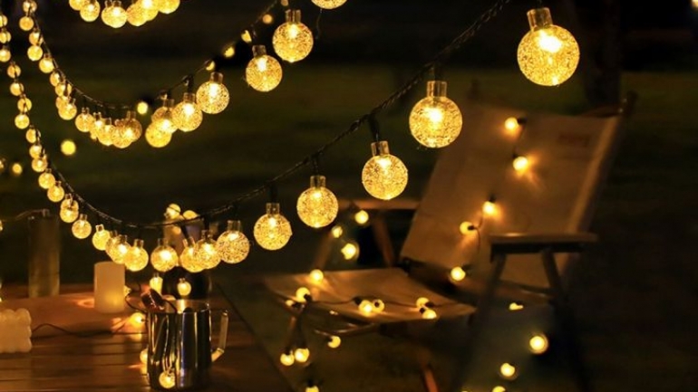 Lempučių girliandos nuoma šventėms – universaliam jaukumui