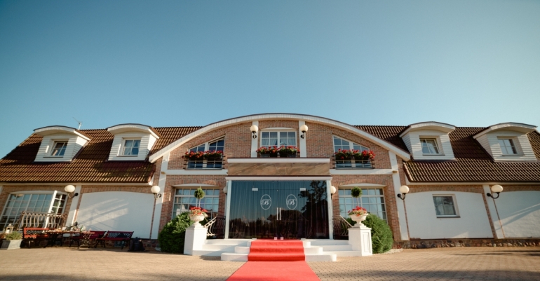 Romantiškoms vestuvėms - provanso stiliaus poilsio namai “Brastadvaris”